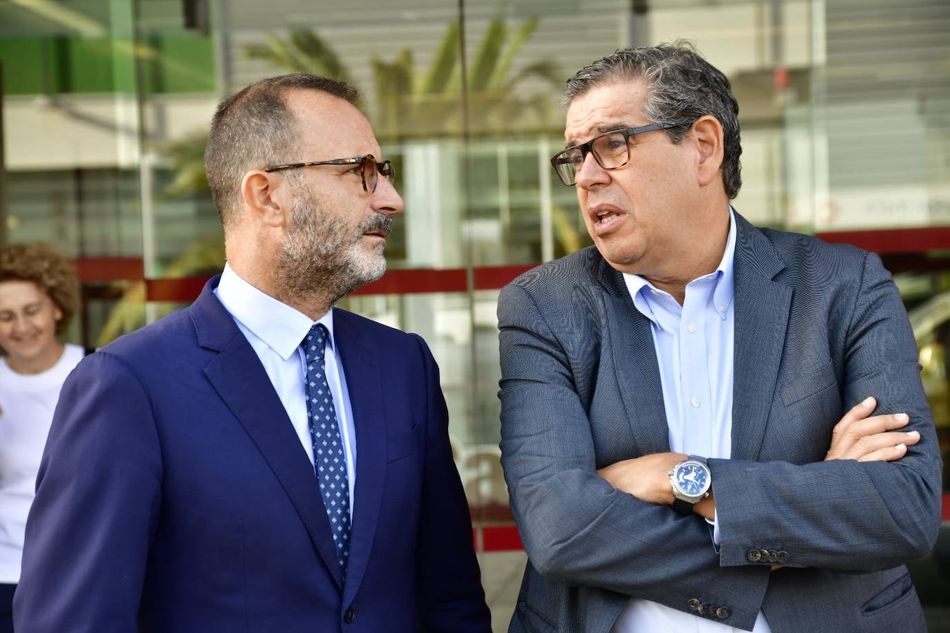 Fotos: Torres y Escrivá, en un foro de la APD en CANARIAS7