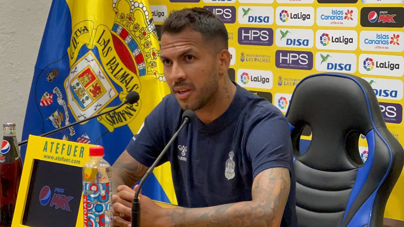 Jonathan Viera: «Ahora juego más con la cabeza que con los pies»