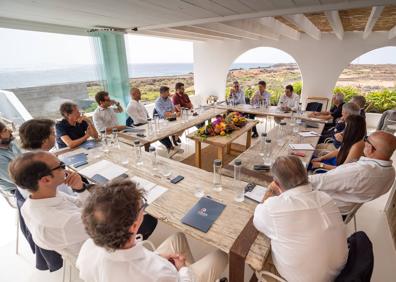 Imagen secundaria 1 - José Manuel Soria debate con el Círculo de Empresarios de Lanzarote los proyectos transformadores para la Isla