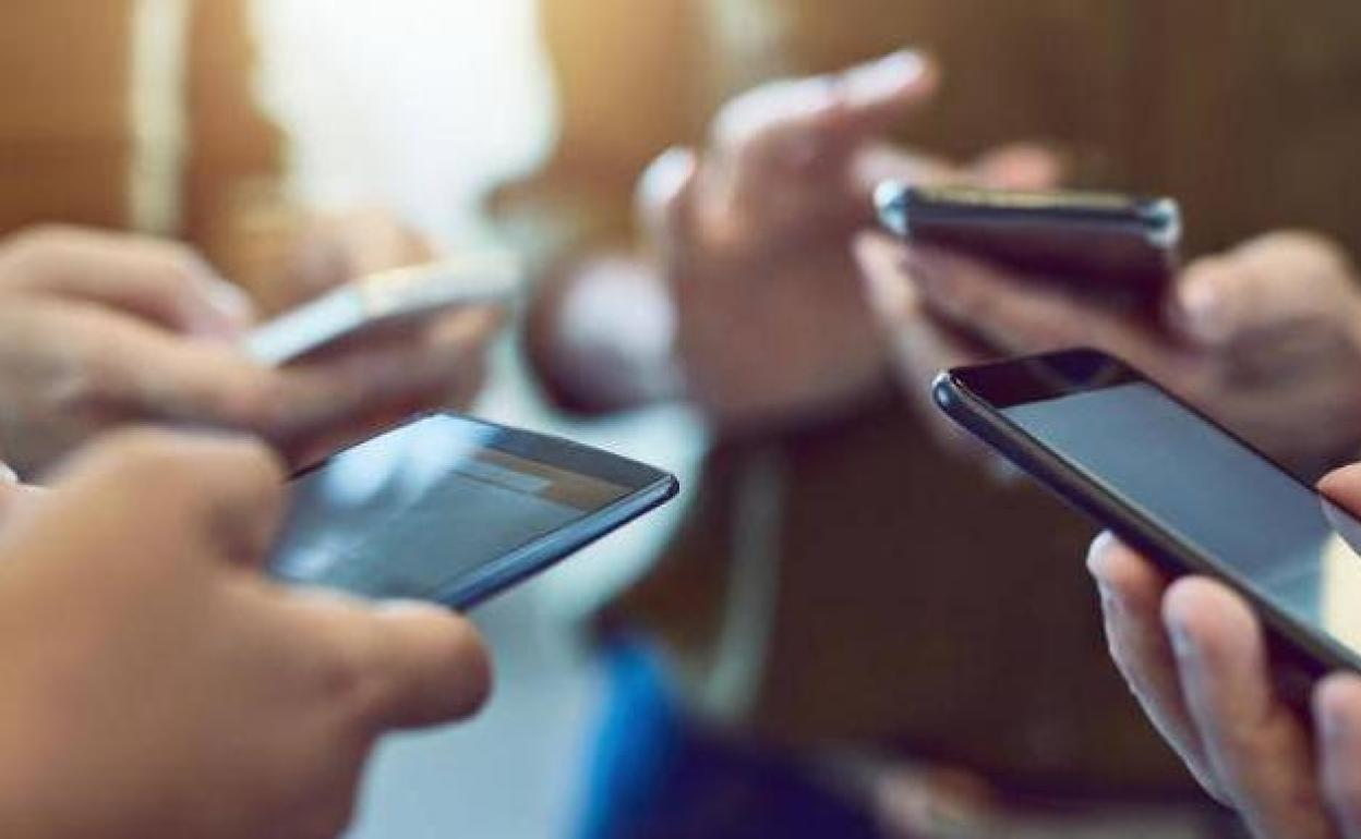 Los envíos de SMS regresan a niveles previos a la popularización del Whatsapp