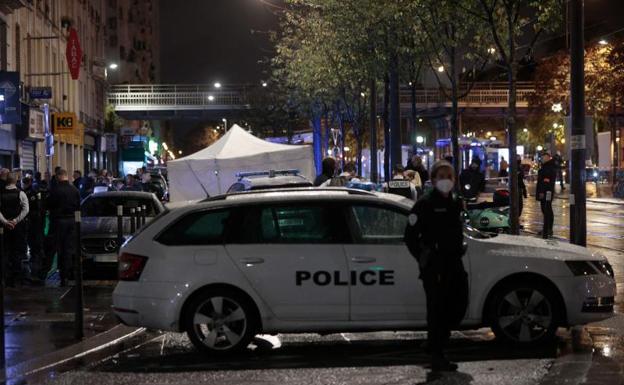 Seis detenidos tras ser hallada muerta una niña de 12 años dentro de un baúl en París