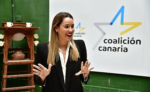 Imagen principal - María Fernández se presenta a primarias de CC para el Cabildo