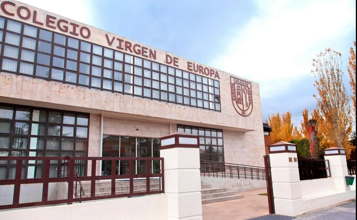 Investigan a un profesor de un colegio madrileño por grabar a niñas desnudas  | Canarias7