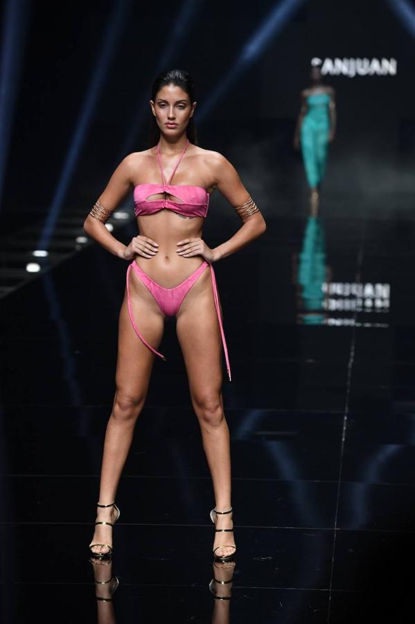 Fotos: San Juan juega con el rosa orquídea y el verde tropical en Moda Cálida