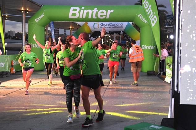 Fotos: La Binter Night Run corre por la capital grancanaria