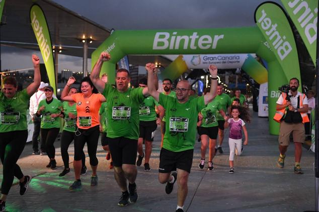 Fotos: La Binter Night Run corre por la capital grancanaria