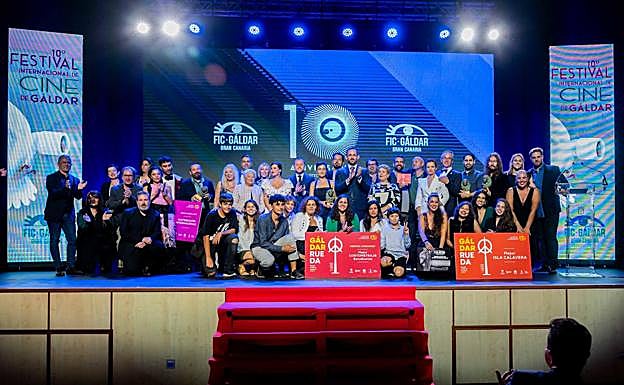 Foto de familia, al culminar la gala celebrada en Gáldar. 