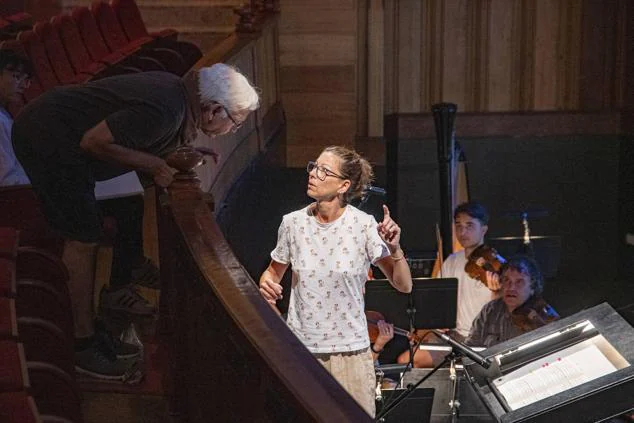 Fotos: La ópera de Orfeo y Eurídice ultima su puesta en escena