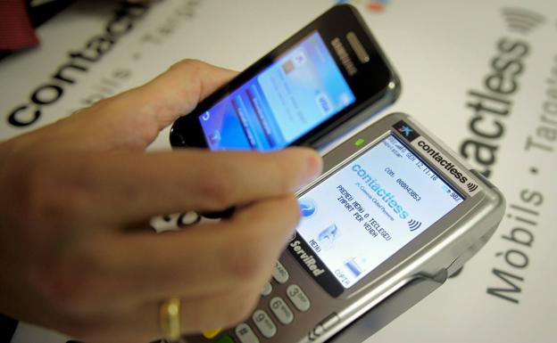 Bruselas obligará a los bancos a ofrecer servicios de pagos entre usuarios como Bizum