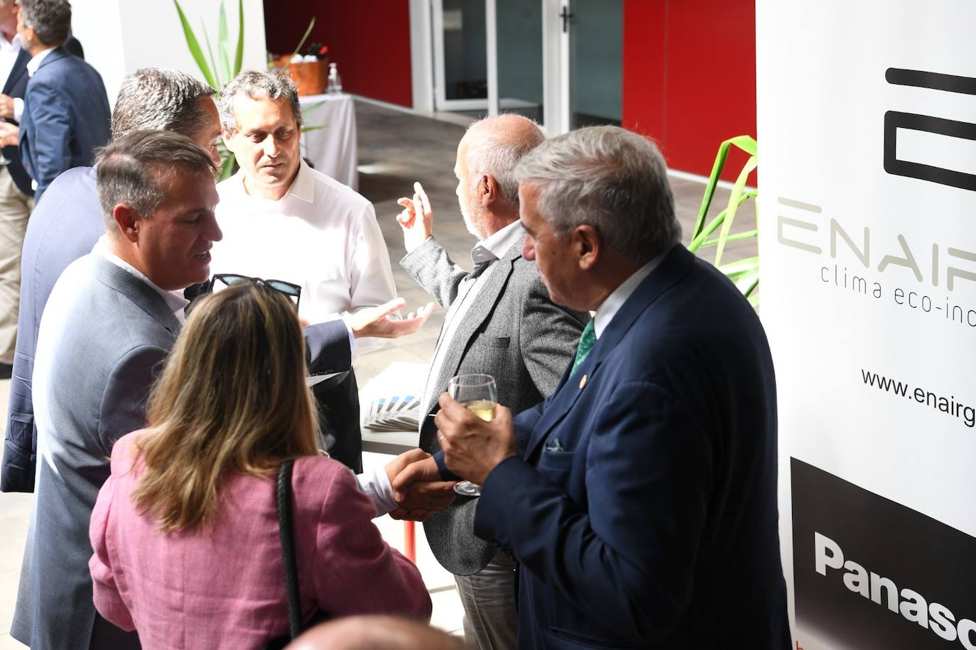 Fotos: Encuentro con el presidente de la Confederación Canaria de Empresarios, Pedro Ortega