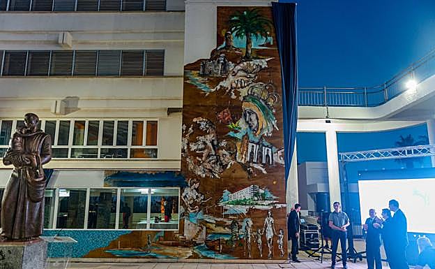 Mural conmemorativo. 