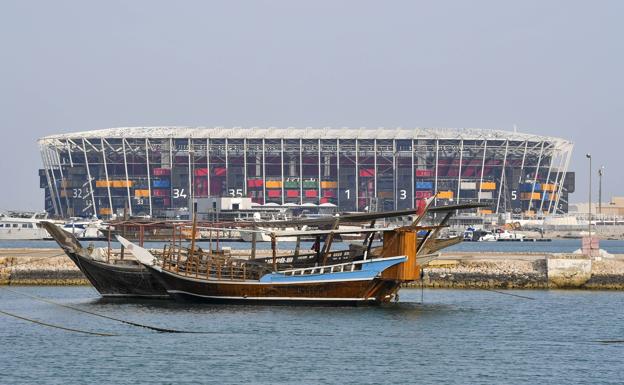 Imagen principal - Mundial Qatar 2022 | Un estadio desmontable con firma española