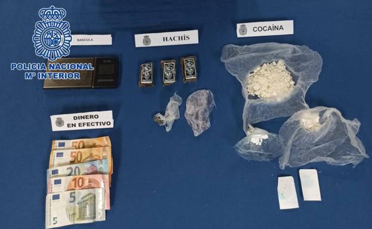 Imagen del material incautado por la Policía Nacional. 