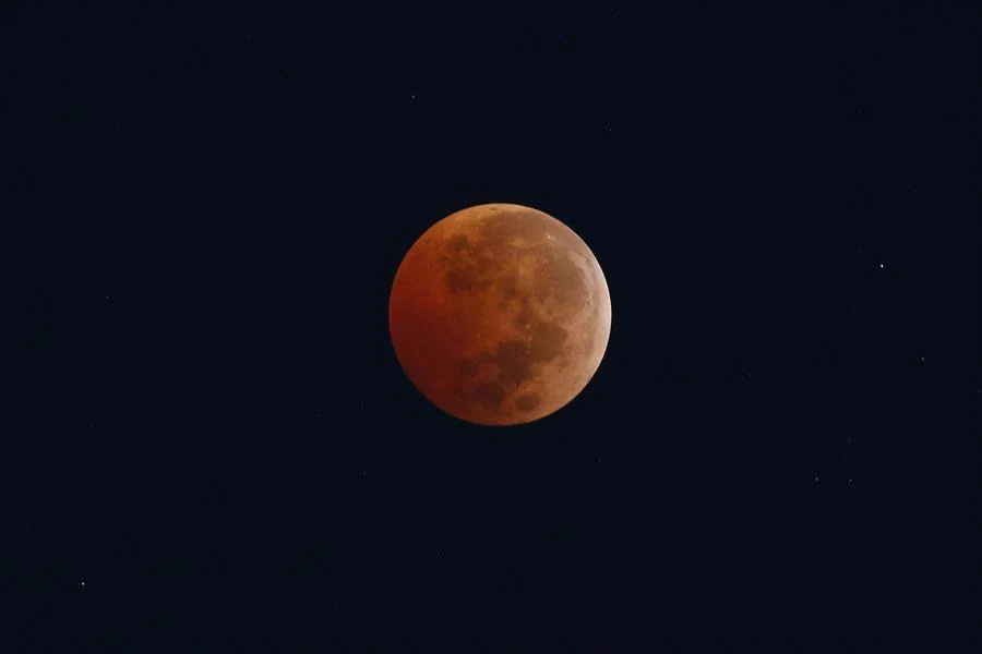 La luna roja vista desde Guadalajara. 