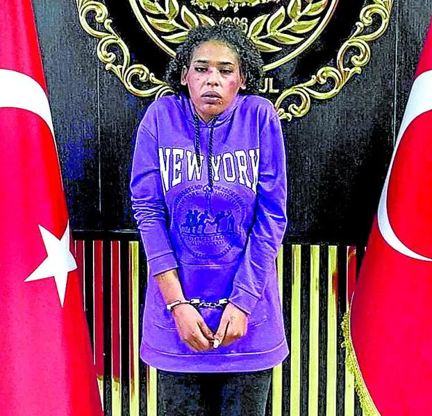 Imagen difundida por la policía turca de la mujer detenida como presunta autora del atentado.