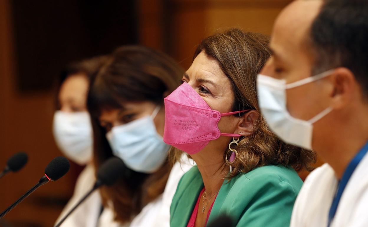 La nueva directora del Servicio Canario de Salud, Elizabeth Hernández, ayer en unas jornadas sobre diabetes. 