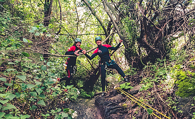 Barranquismo, tu nuevo plan de viernes en Gran Canaria