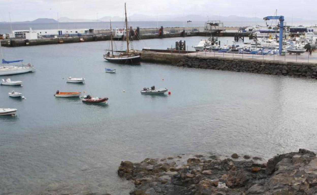 Imagen de archivo de playa Blanca, Yaiza, Lanzarote.