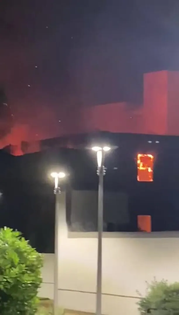 Incendio en una casa abandonada del casco de Arucas