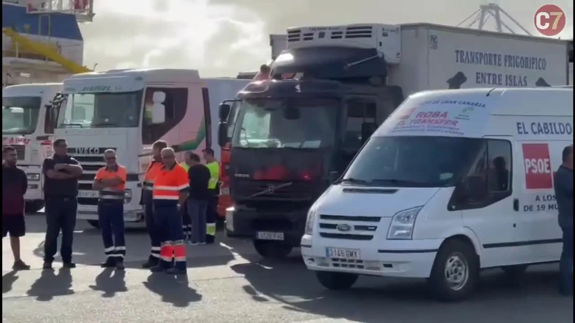 Caravana de camiones en Las Palmas de Gran Canaria