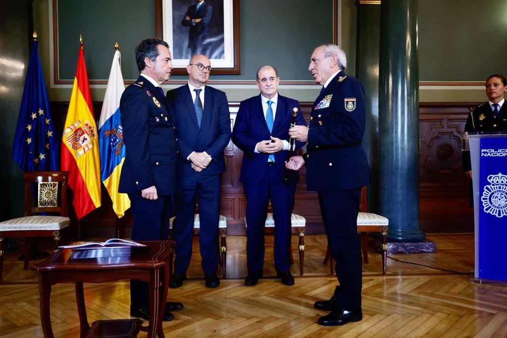 Fotos: Toma de posesión nuevo jefe policía nacional en canarias