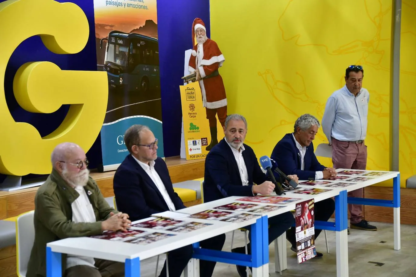 Fotos: Presentación campaña por un Cacho de turrón