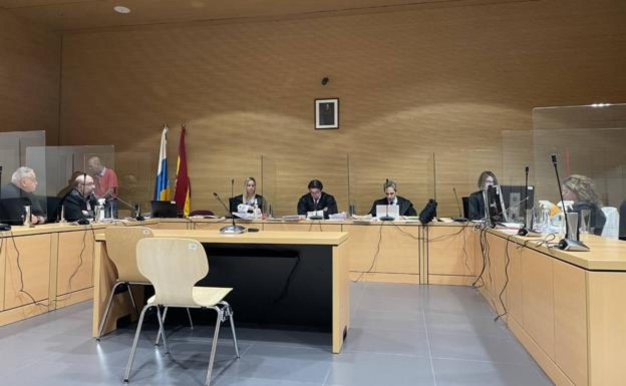 Imagen de la vista oral que fue finalmente suspendida. 