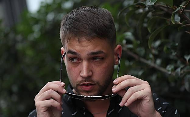 El canario St Pedro expande horizontes con un EP navideño y visita México