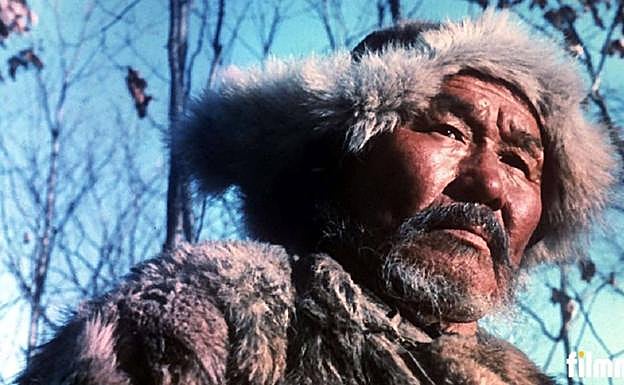 Dersu Uzala es un cazador en Siberia. 