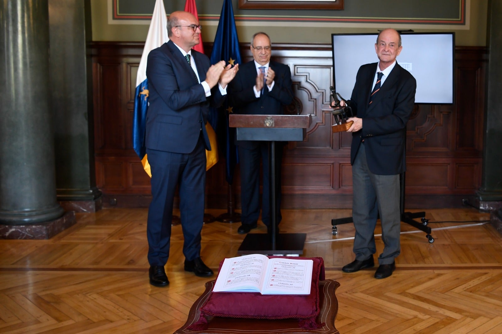 Fotos: Acto con motivo del Día de la Constitución