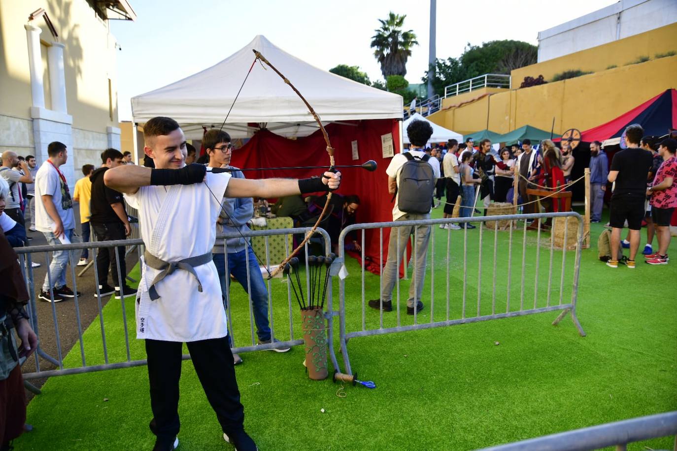 Fotos: El Festival Manga y la Comic-Can empiezan en Infecar