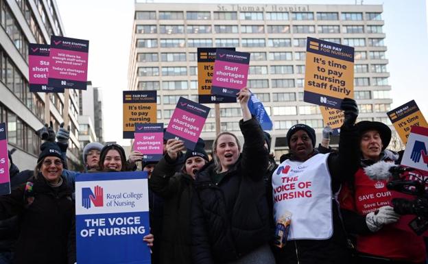 Las enfermeras británicas se enfrentan al Gobierno de Sunak