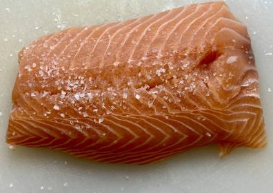 Imagen secundaria 1 - Pasos de la receta Wellington de salmón