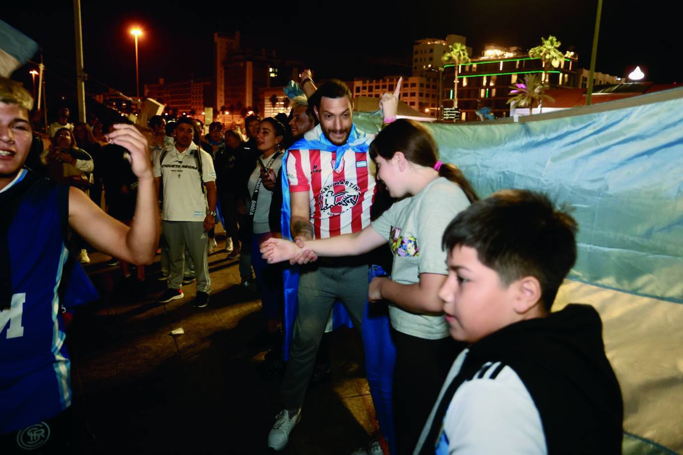 Fotos: Banderazos en el Parque Santa Catalina