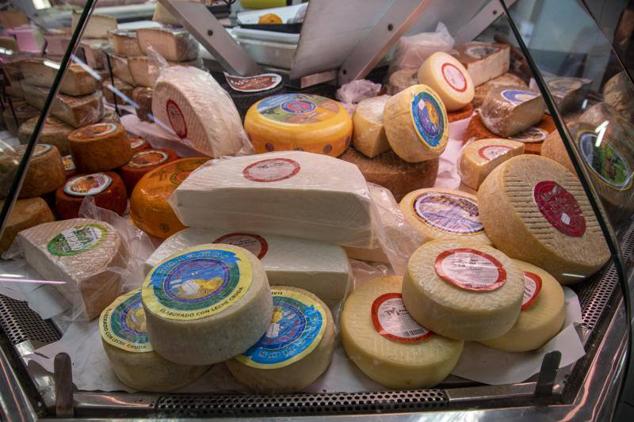 Fotos: Los mercados grancanarios recuperan la ilusión con la cena navideña