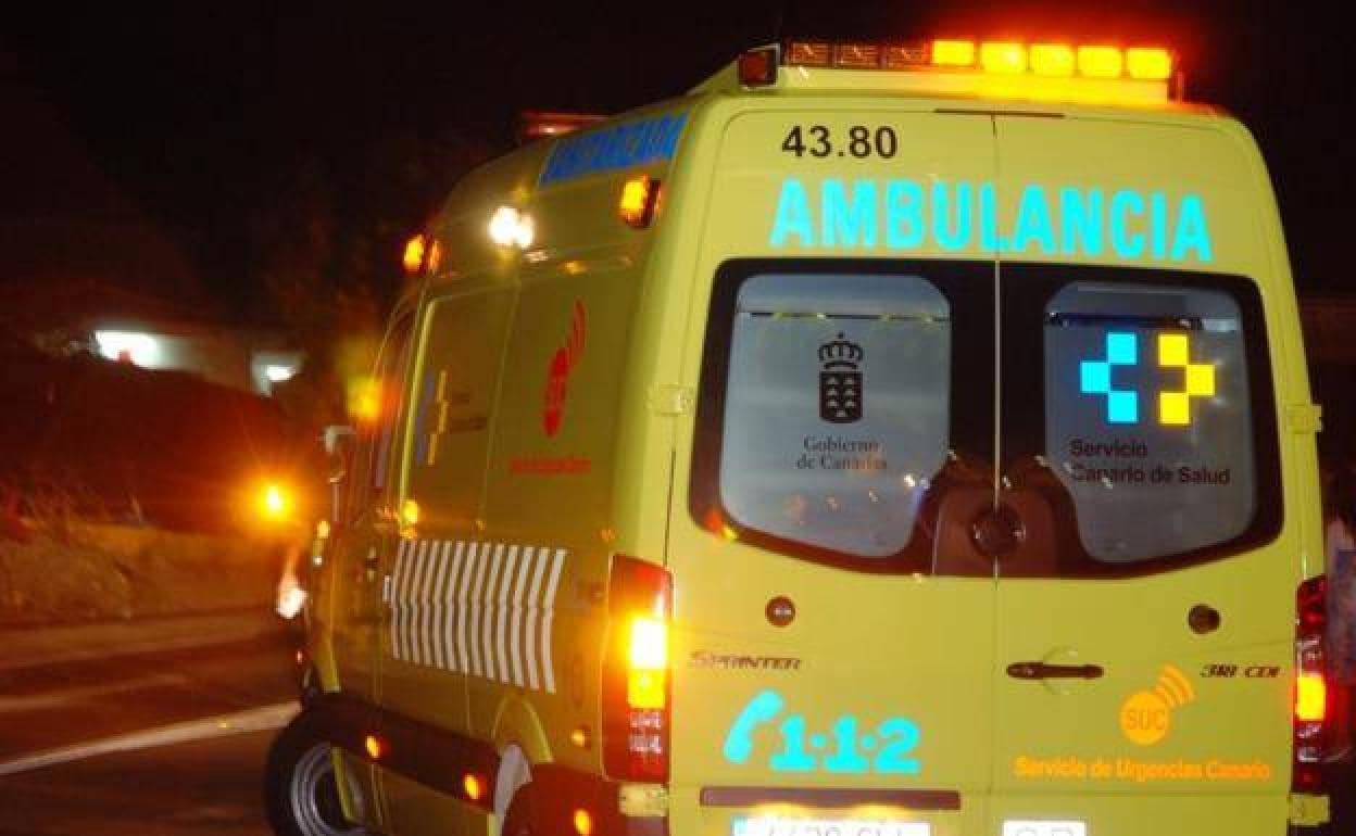 Imagen de archivo de una ambulancia del SUC. 