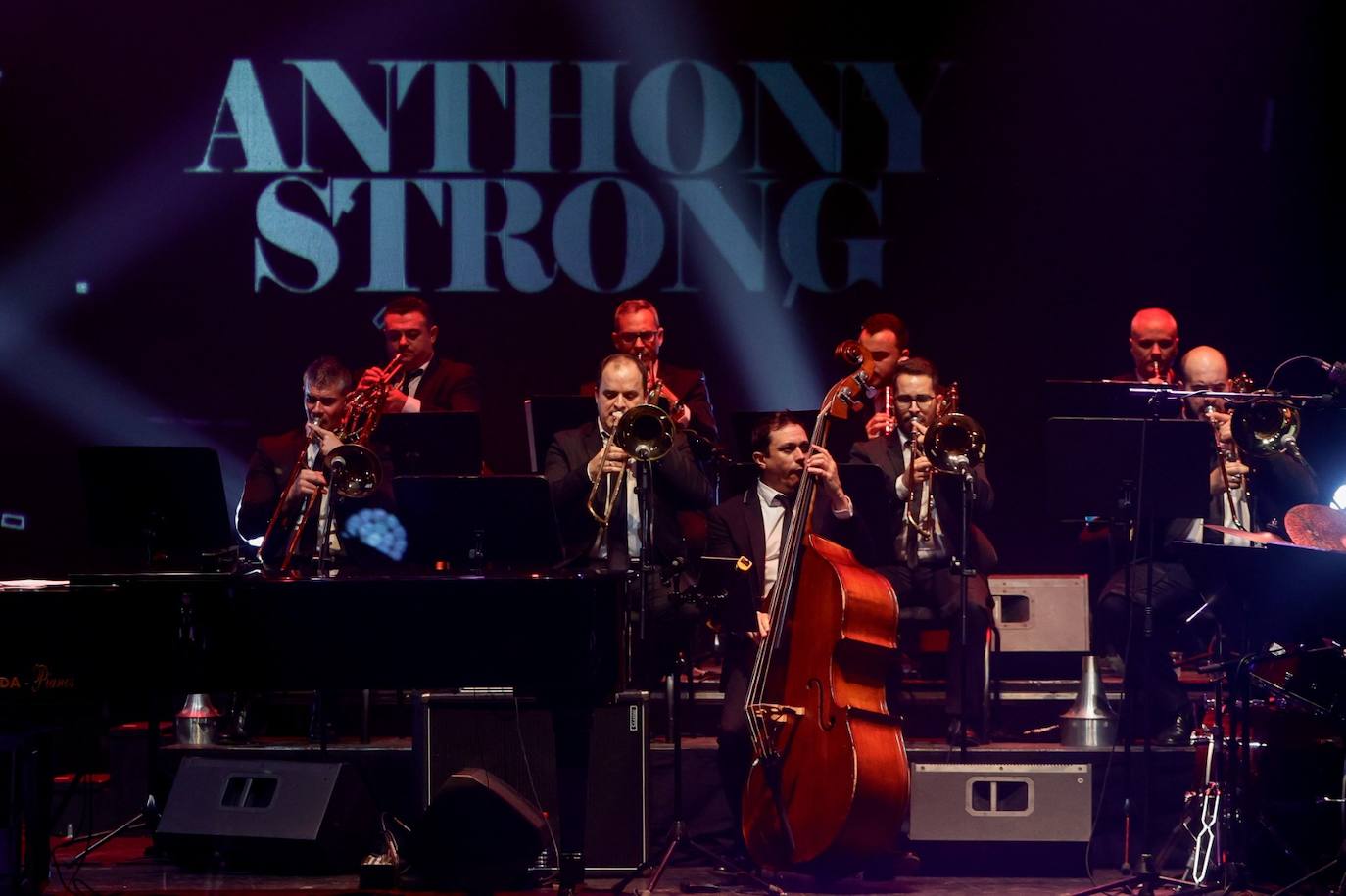 Fotos: La Big Band, con Strong, en el Cuyás