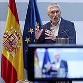 Marlaska aborda los casos Mediador y Cuarteles rodeado de polémica