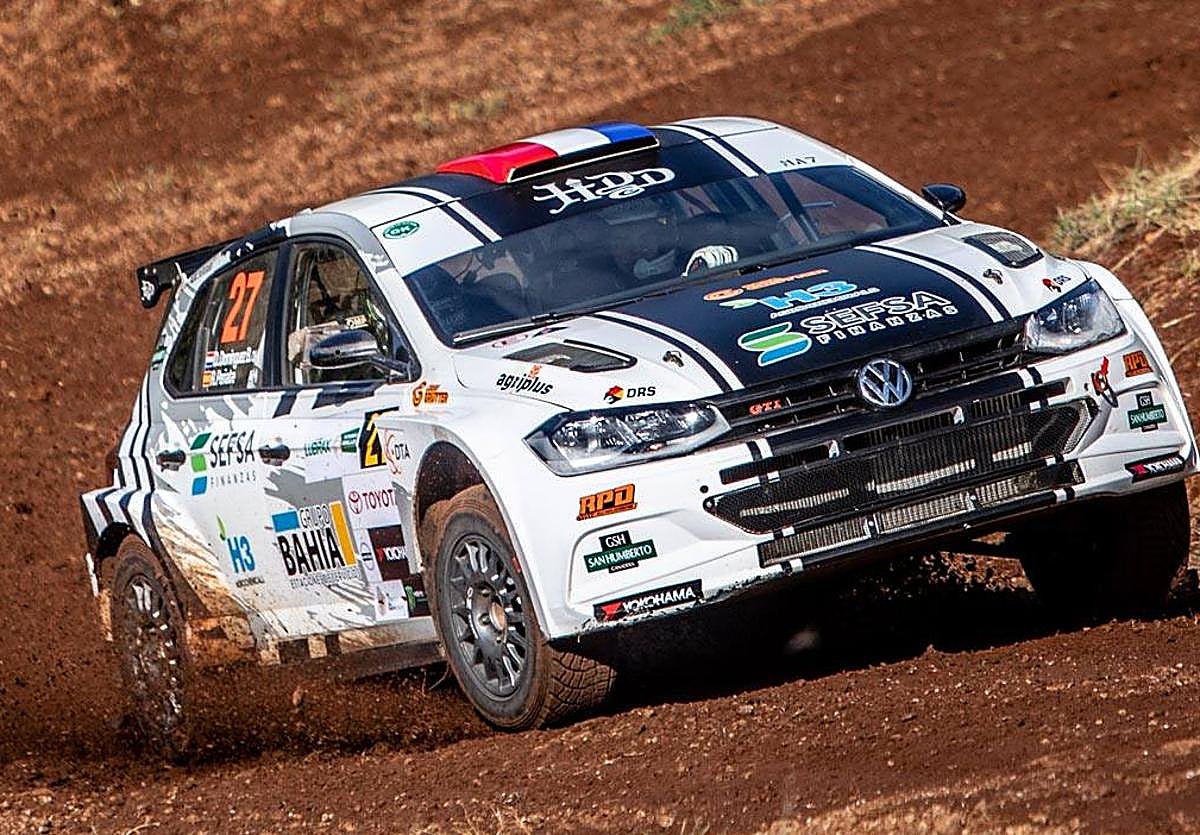 Peñate, junto a Domínguez durante el recorrido.