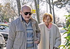 Imagen de María Teresa Campos al salir del hospital.