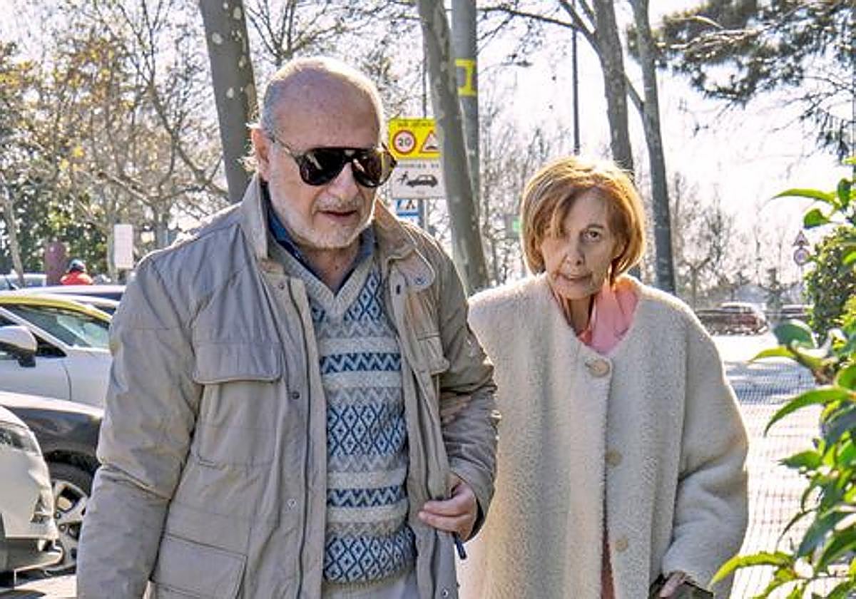 Imagen de María Teresa Campos al salir del hospital.