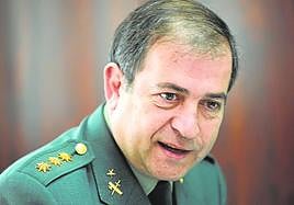 La Policía y la Guardia Civil encontraron grabaciones y mensajes en los que Espinosa se ofrecía como presunto intermediario con empresas.