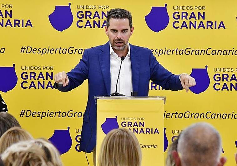 Lucas Bravo de Laguna en la inauguración de la nueva sede de UxGC.