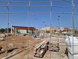 Imagen actual de la obra, paralizada.