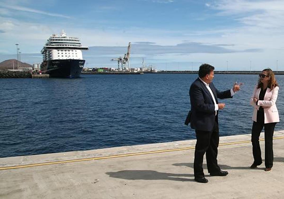 Luis Ibarra y María Dolores Corujo, en Arrecife en febrero pasado.