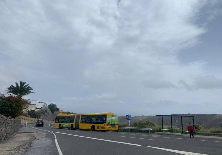 La ciudad pide al Cabildo que habilite un paso peatonal en la GC-110 para los vecinos del Secadero