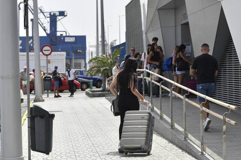 Los grancanarios zarpan a Fuerteventura para Semana Santa