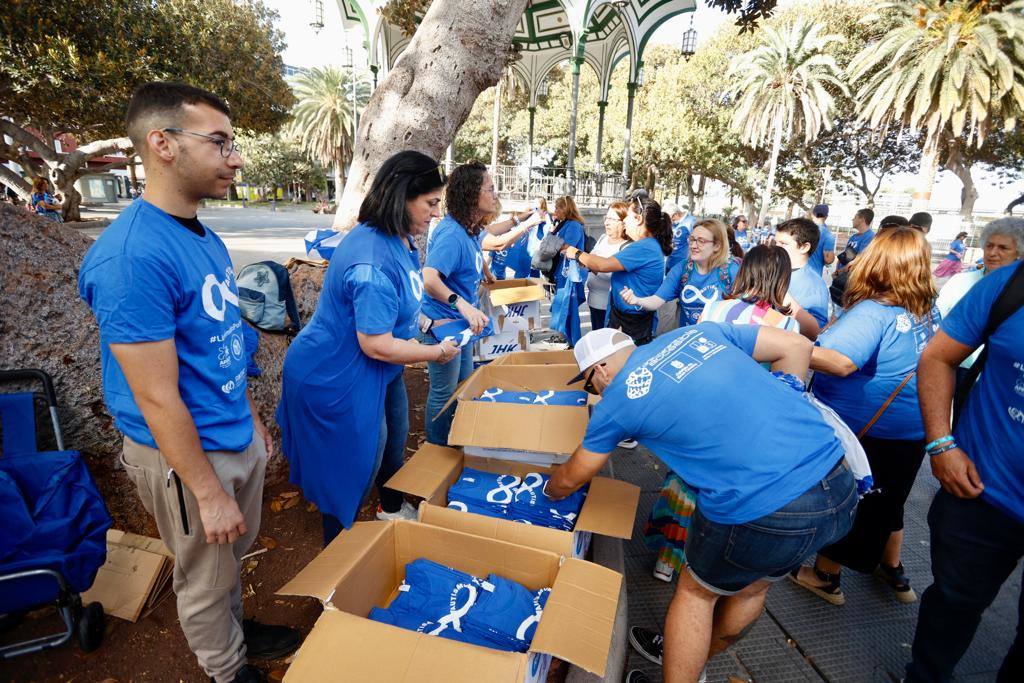 Marcha azul para concienciar sobre el autismo