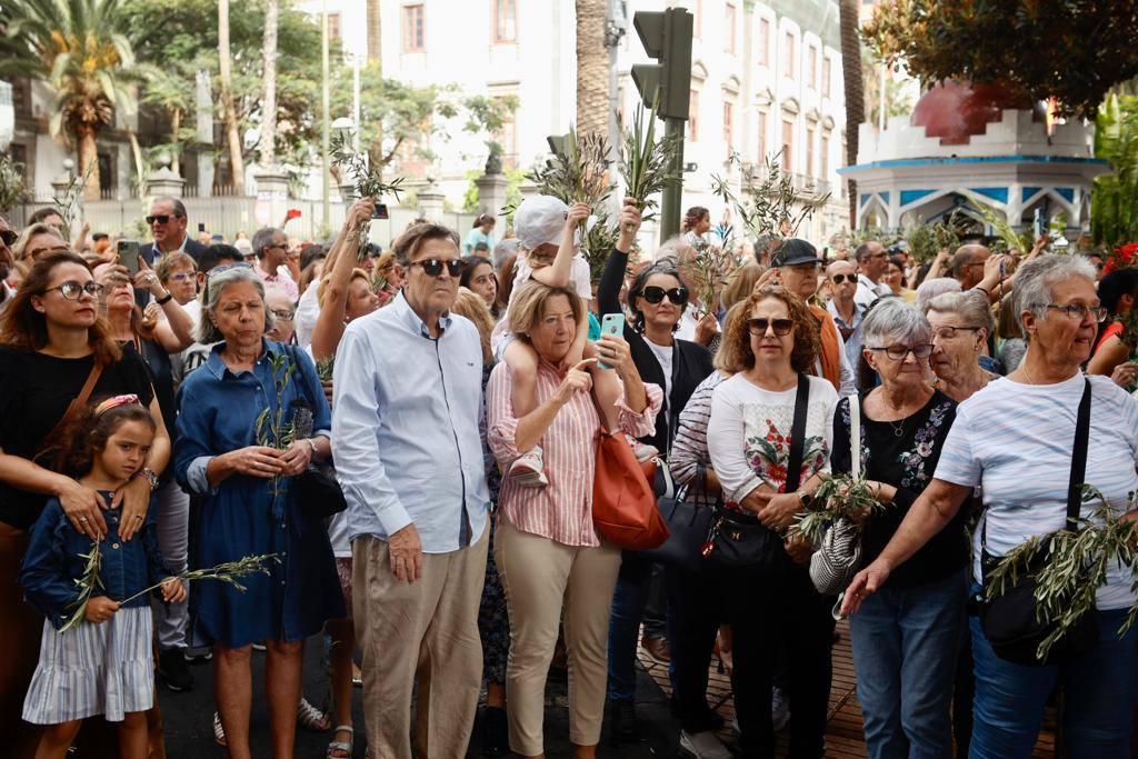 El Señor de La Burrita sale en procesión