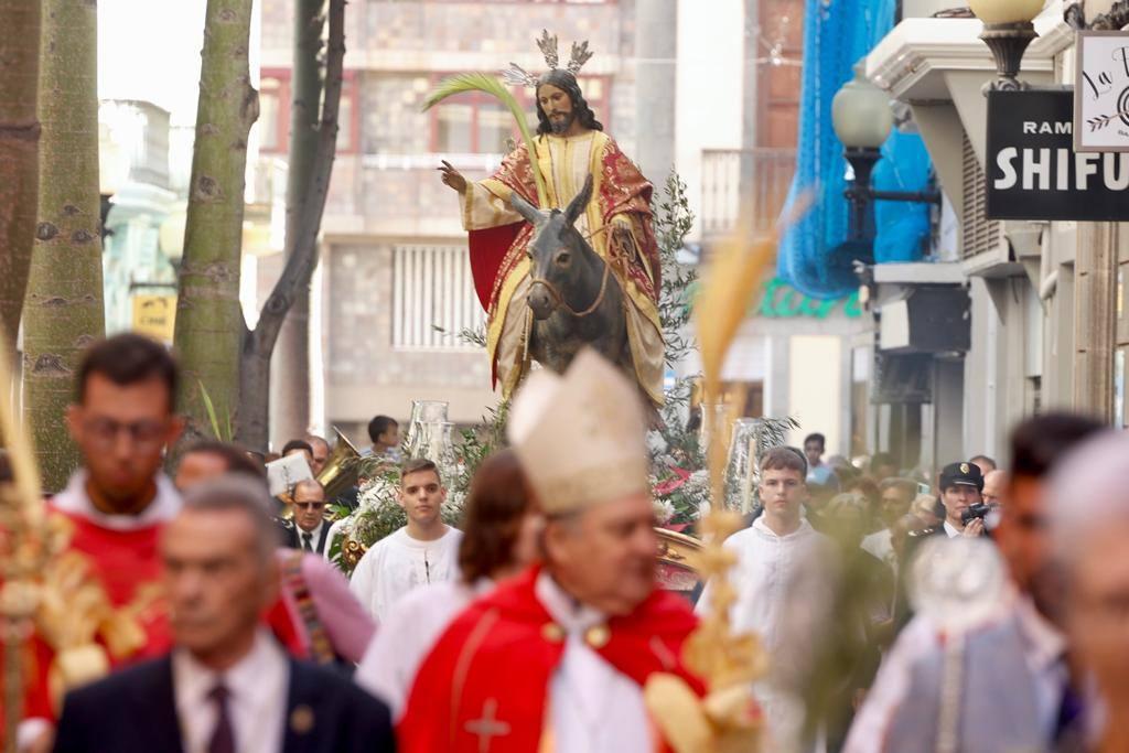 El Señor de La Burrita sale en procesión